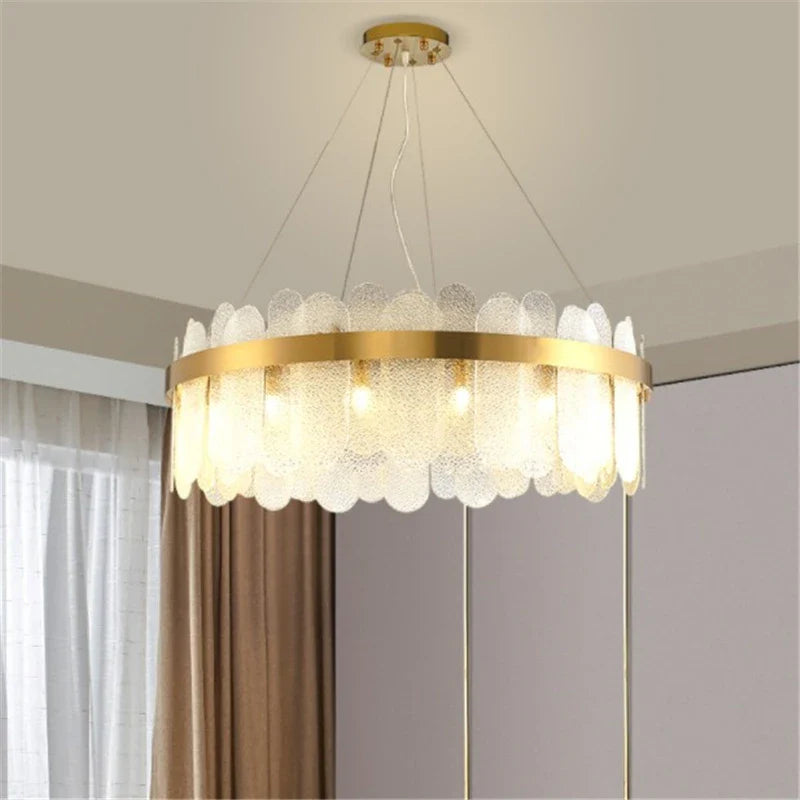 ronde goudkleurige postmoderne art deco kroonluchter voor binnenverlichting