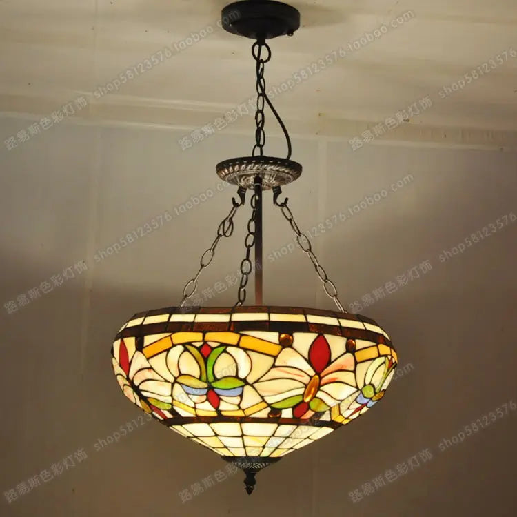 retro Europese stijl kroonluchter met Tiffany-lampen voor binnenhuisdecoratie