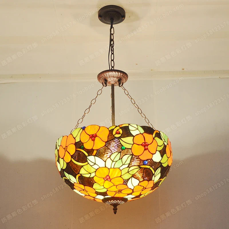 anti-Europese stijl kroonluchter met rijke bloemen van Tiffany-glas