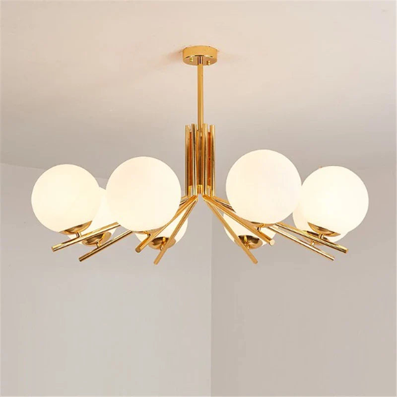 moderne led-kroonluchter met goudkleurige metalen kap