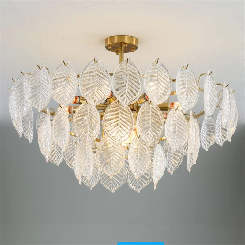 moderne vintage kroonluchter van goudkleurig glas voor binnenhuisdecoratie