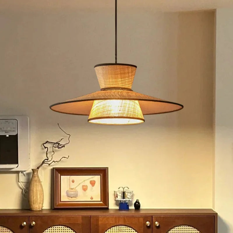 wabi sabi kroonluchter van rotan en raffia voor vintage binnenhuisdecoratie