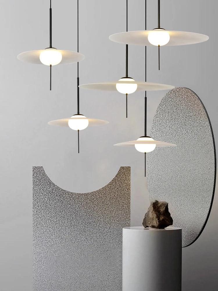moderne Deense ufo-design kroonluchter voor luxe sfeer