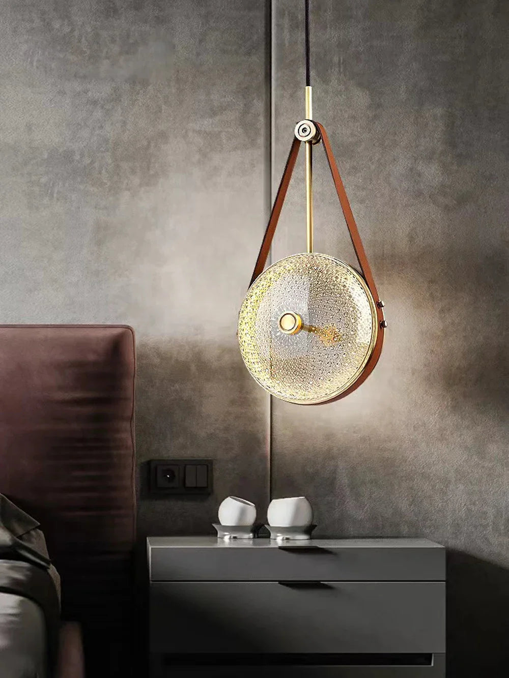 led glazen kroonluchter met retro moderne leren riem