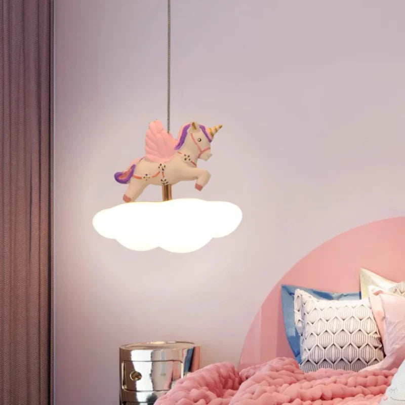 gekleurde lampenkap voor kinderkamer romantisch en warm