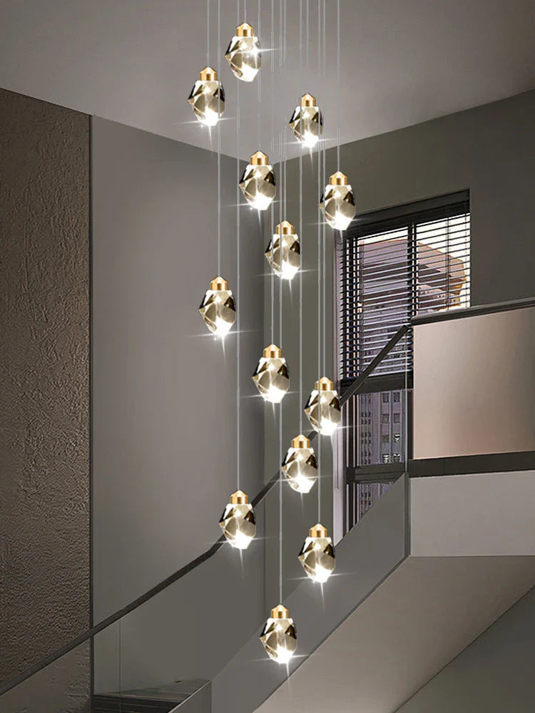noordse kristallen hanglamp in loftstijl voor een modern interieur