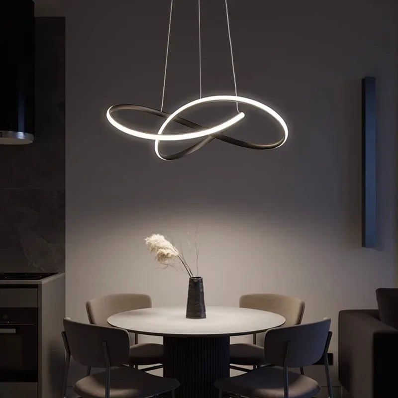 Scandinavische eetkamer decoratie kroonluchter plafondlamp binnen