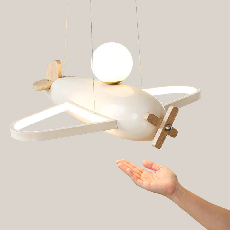 moderne kroonluchter voor kinderkamer in romantische en elegante stijl