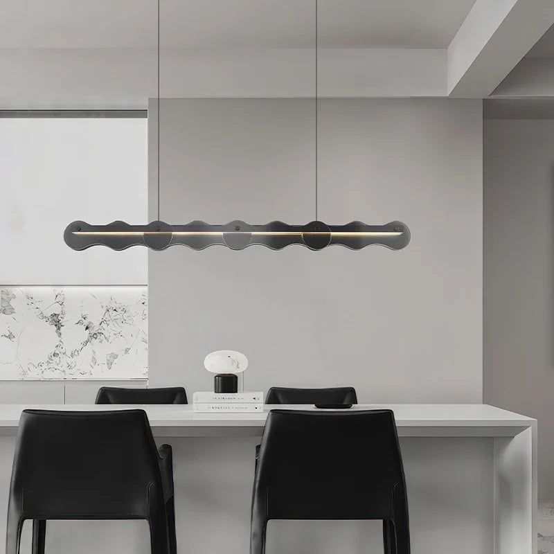 creatieve glazen kroonluchter voor een moderne en elegante sfeer