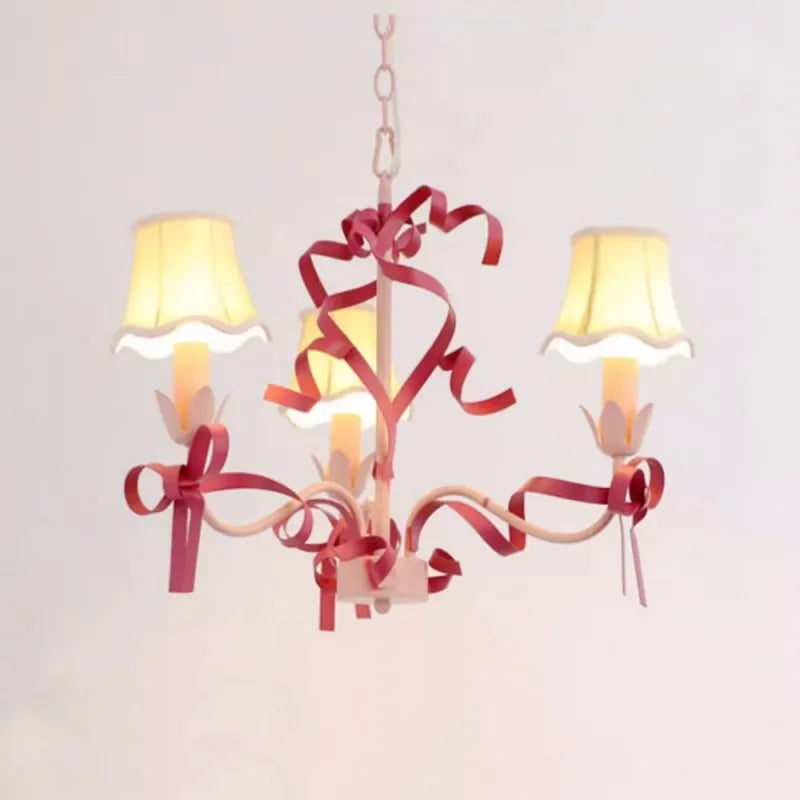 schattige kroonluchter voor kinderen met hangverlichting en decoratieve strik