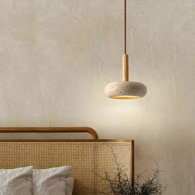 moderne houten hanglamp met led-ophanging in steen