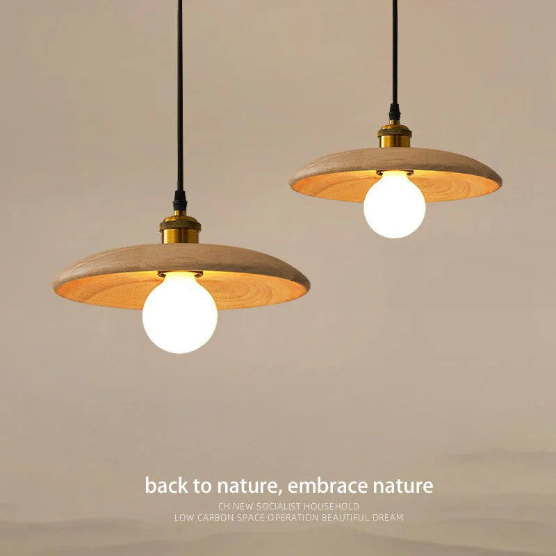 minimalistische moderne kroonluchter van massief hout hangend