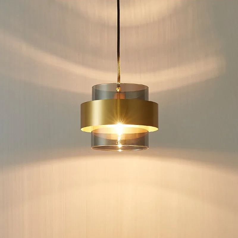 Gouden Scandinavische LED-hanglamp design
