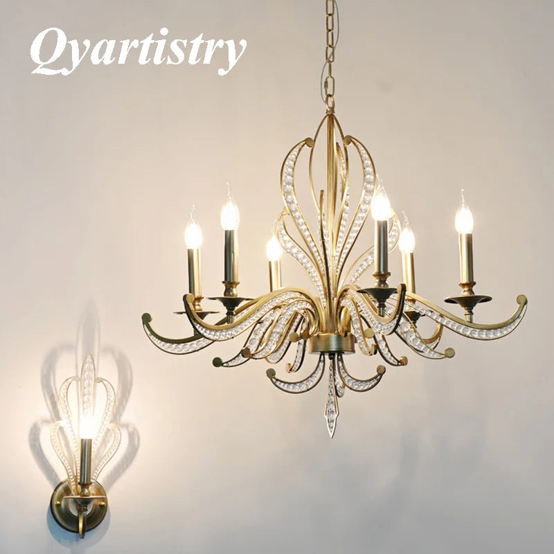luxe gouden kroonluchter met modern design, ideaal decoratief licht en kaars