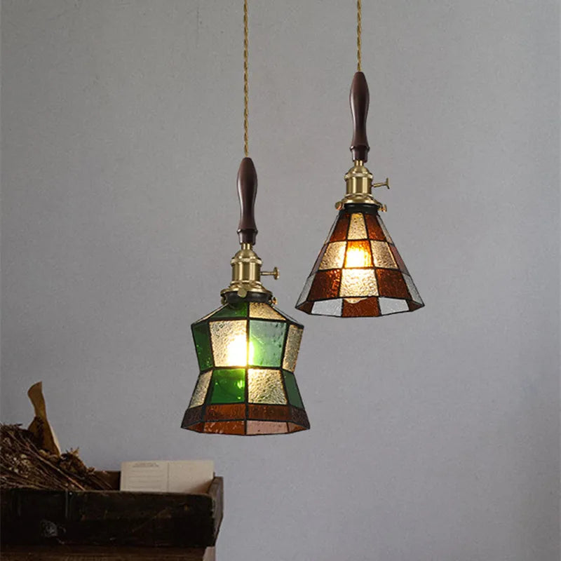 vintage kroonluchter van messing en glas voor binnenhuisdecoratie