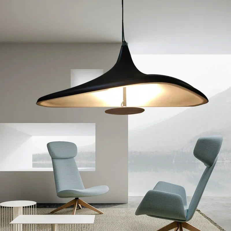 moderne Italiaanse kroonluchter voor artistieke binnenverlichting