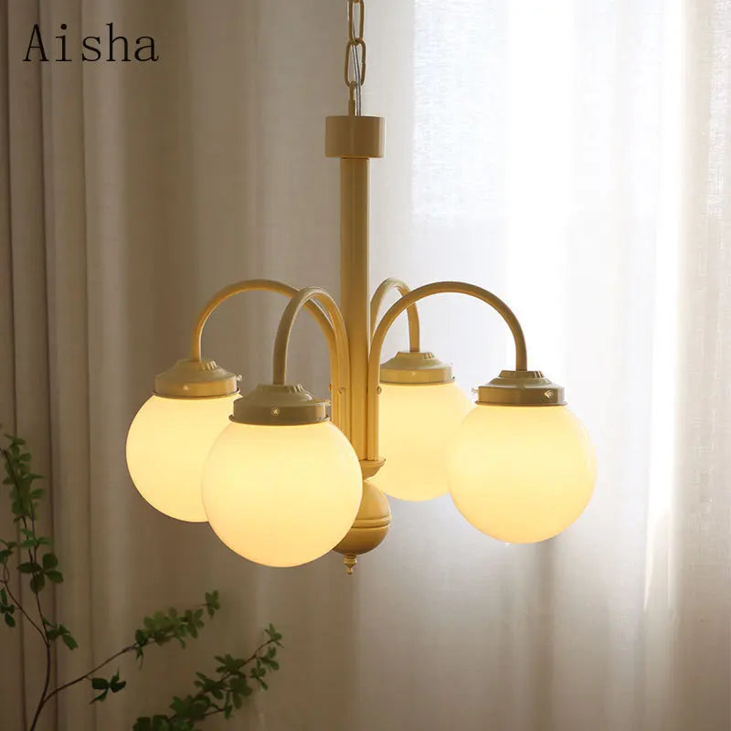 retro glazen kroonluchter met meerdere lichtpunten voor binnenhuisdecoratie
