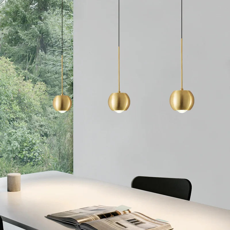 eenvoudige koperen kroonluchter met projector hanglamp sfeerverlichting