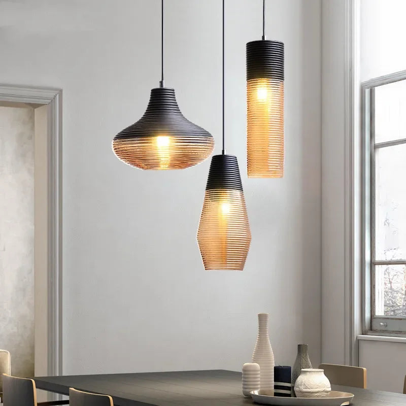 Elegante retro hanglampen met licht