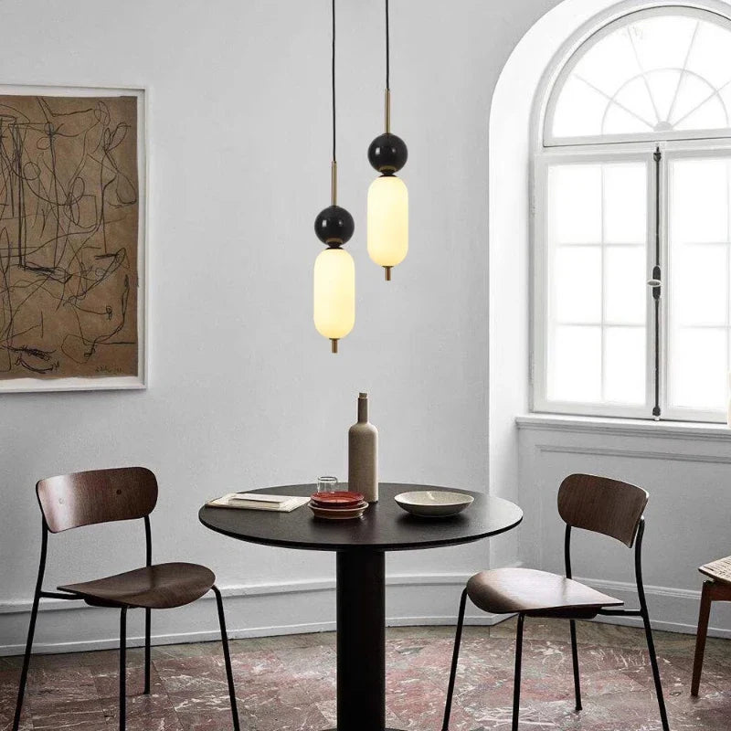 minimalistische glazen kroonluchter met creatief licht en natuurlijk marmer