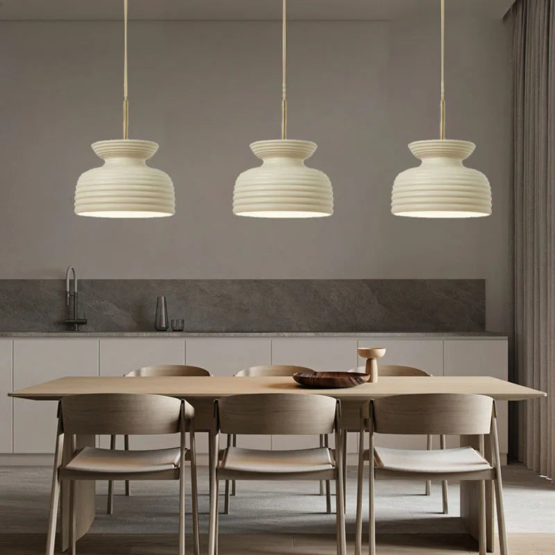 minimalistische nordische led-lamp in roomkleur voor restaurant