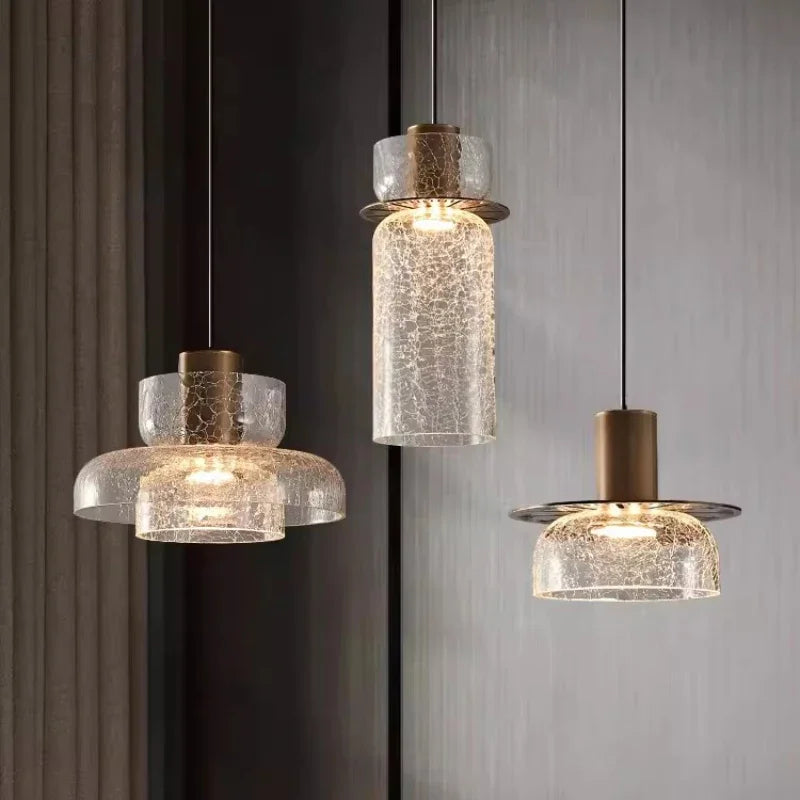 Elegante designkroonluchter van gebarsten glas