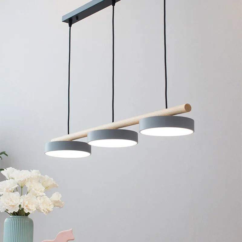 Scandinavisch design kroonluchter van licht hout