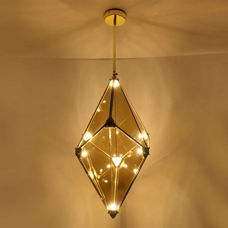 Strakke Scandinavische diamantkroonluchters