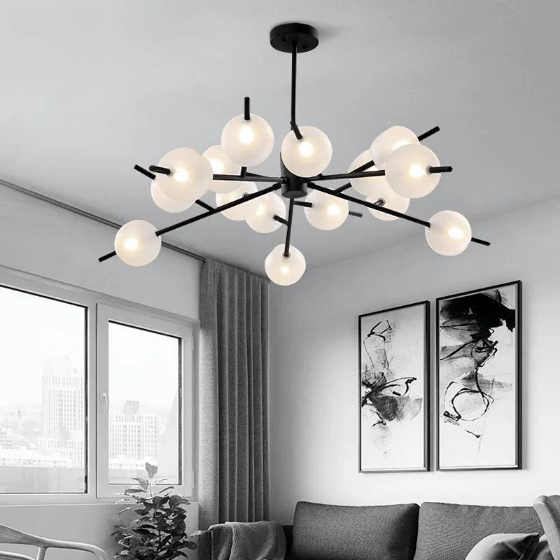 kroonluchter met glazen bubbels in minimalistische moderne stijl