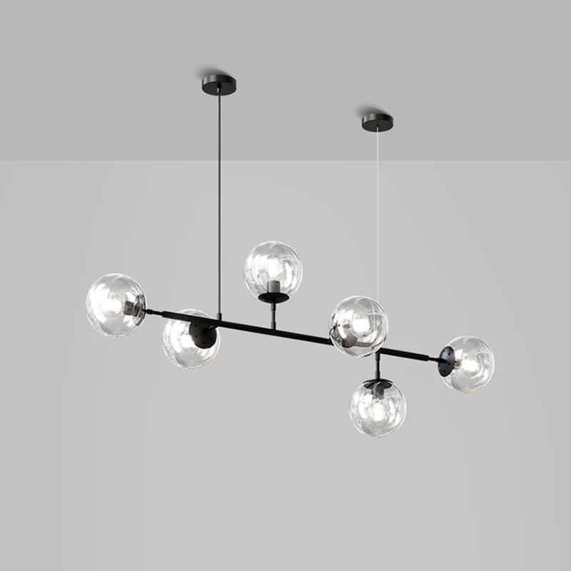 Elegante hangende glazen kroonluchter.