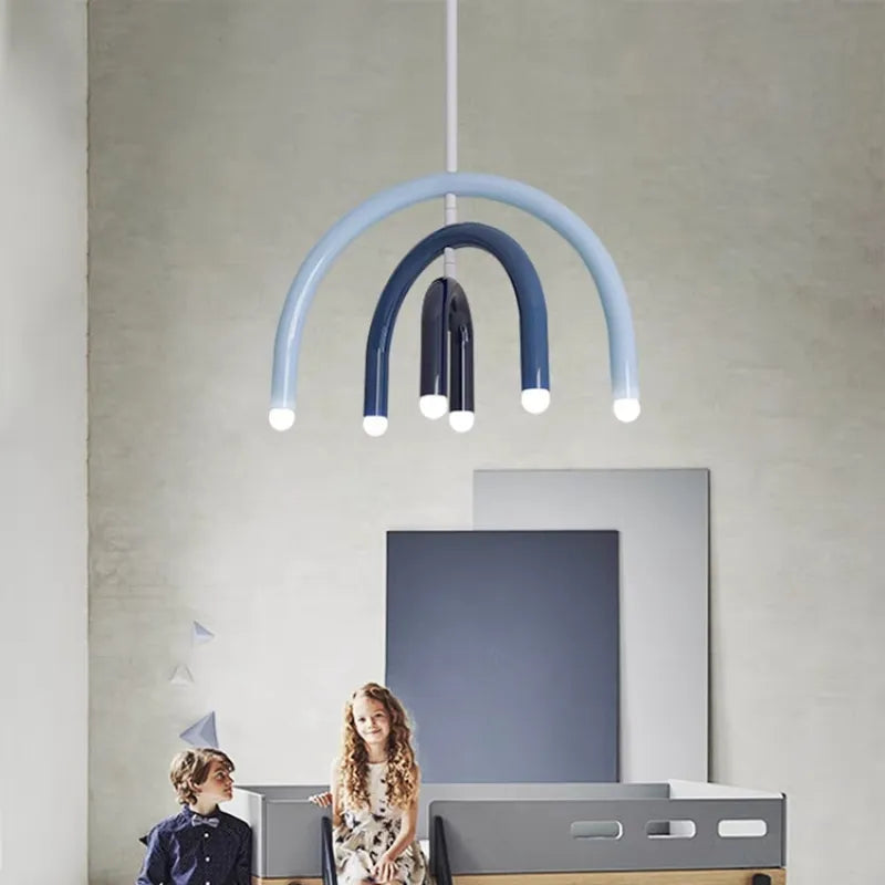 Regenboogkroonluchter van Italiaanse ontwerper in U-vorm