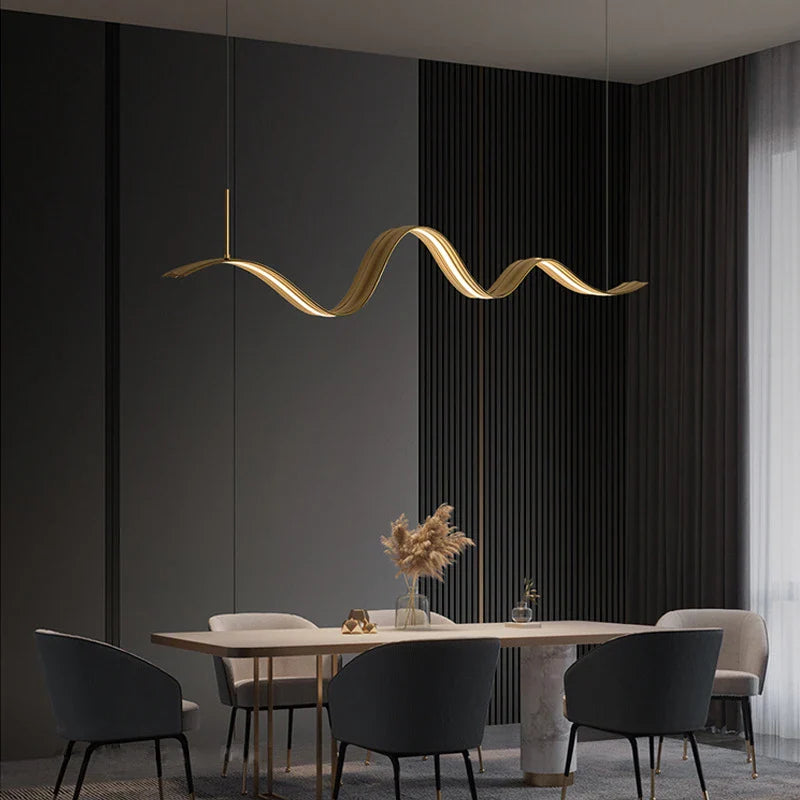 Elegante golvende koperen LED kroonluchter