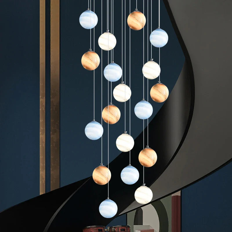 gekleurde bol kroonluchter voor moderne en elegante verlichting