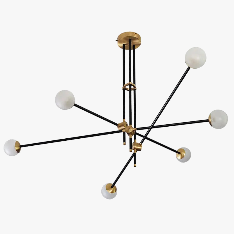 lichte metalen kroonluchter met elegante glazen bollen